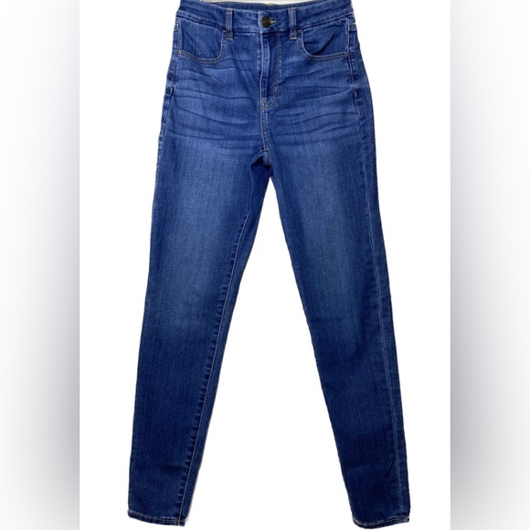 American Eagle outfitters- Curvy High-Rise Jegging - Picture 2 of 9